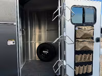 2027 Maverick Trailers Maverick Lite Deluxe 2 Horse * Great Options * Well Built Bumper Pull Horse Trailer — 5. fotó