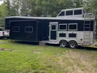 2017 Trails West Sierra Prestige 831 Gooseneck Horse Trailer — 照片 2